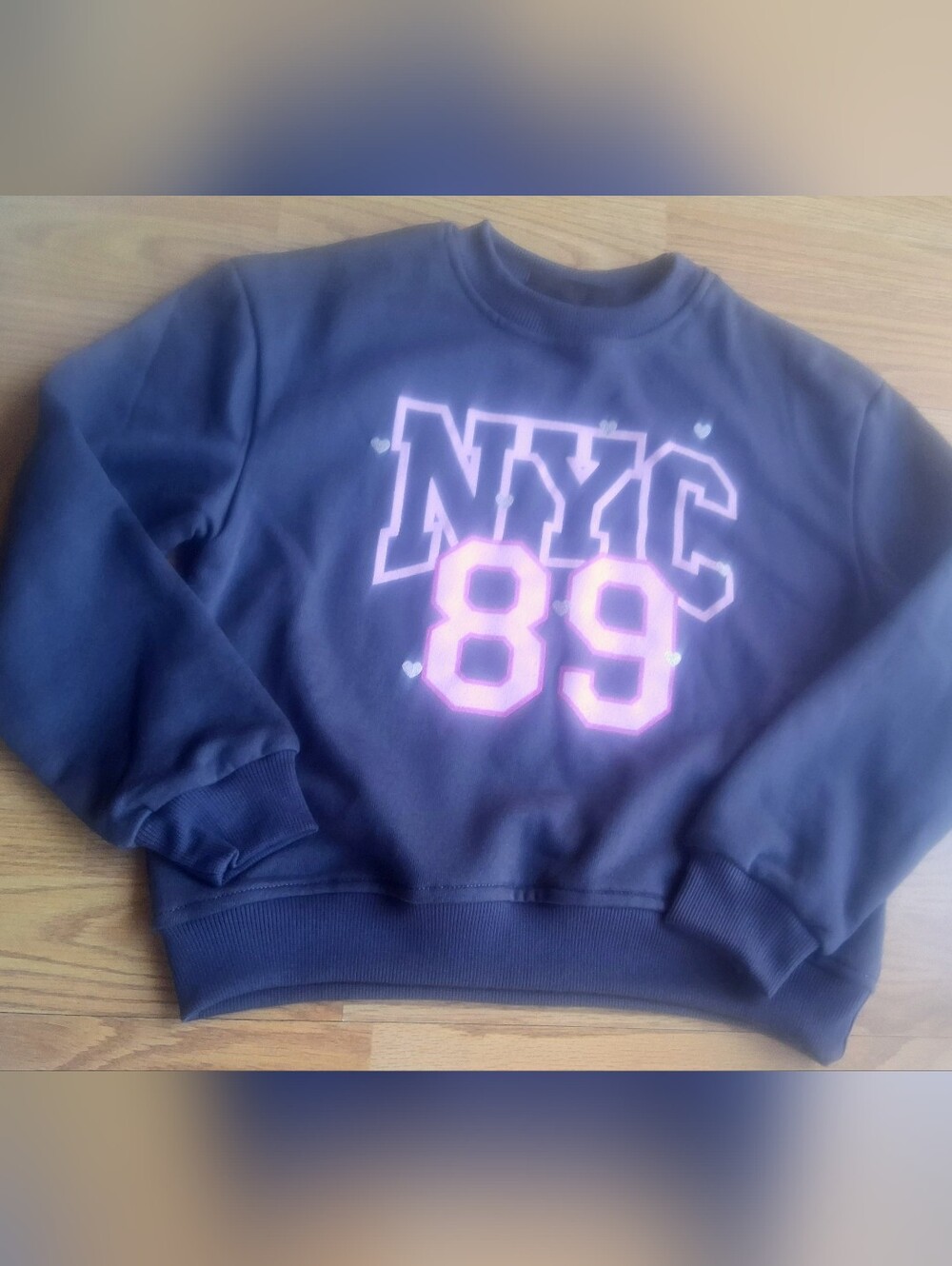 NWT girls Sweatshirt, Gray Sz S, M, L, MSRP $20